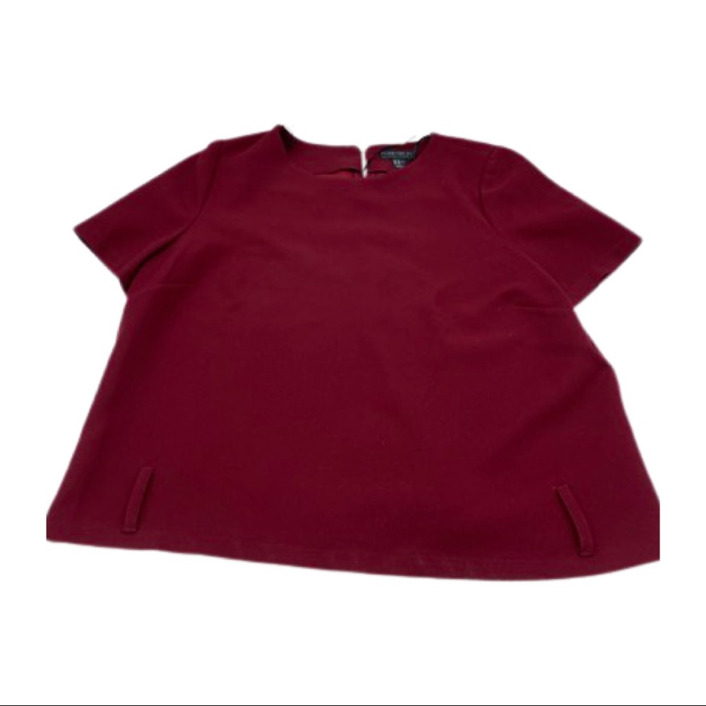 Shortsleeved blouse